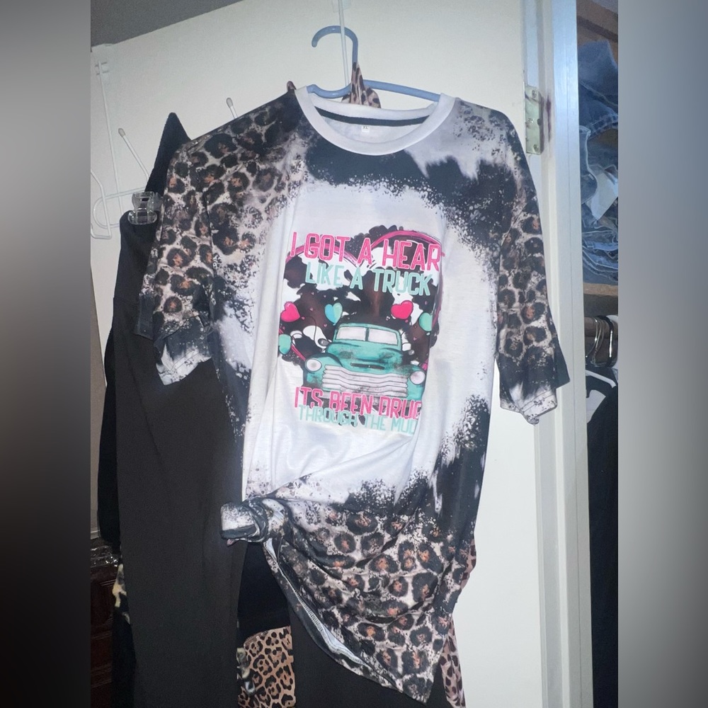 Lainey Wilson T-shirt